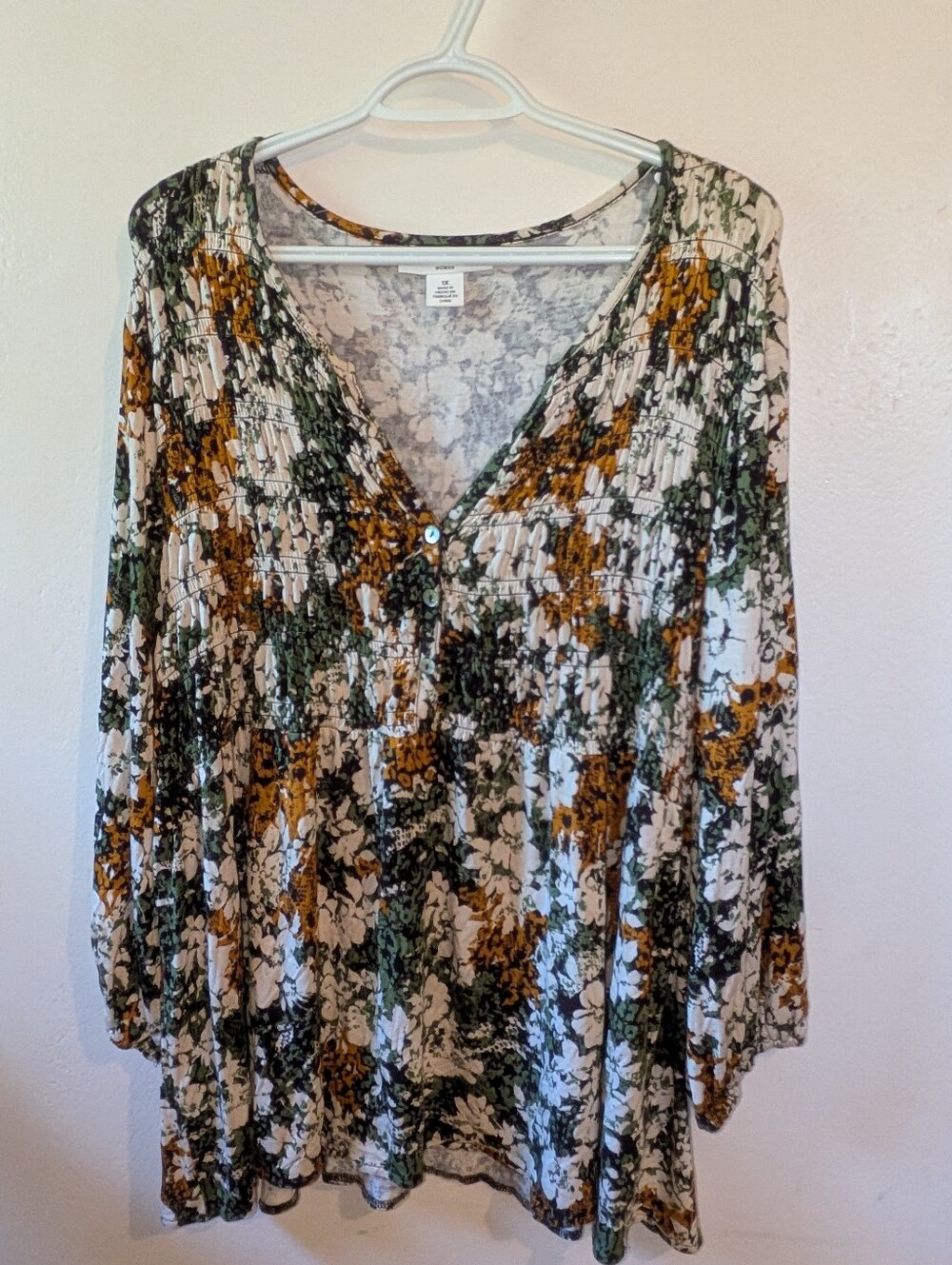 Skye's the Limit Floral V-Neck Tunic in Green, Mustard & White